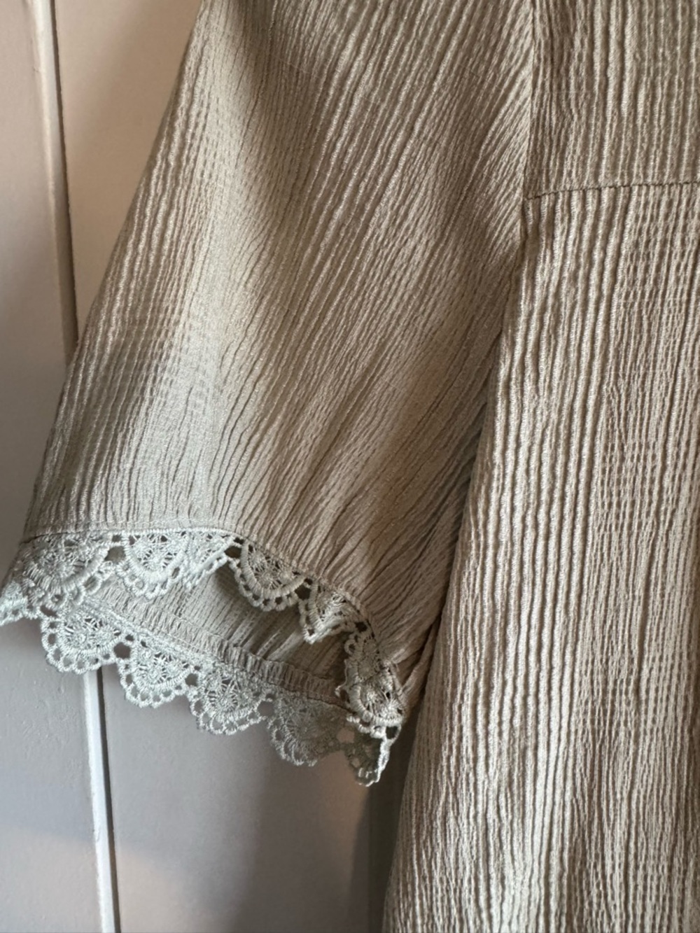 Elegant Lace Trim Blouse - Green - Picture 6 of 10